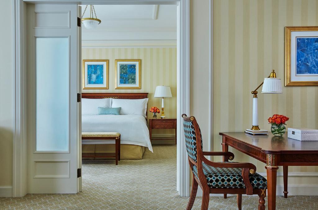 多哈四季酒店 外观 照片 A suite at the Four Seasons Hotel