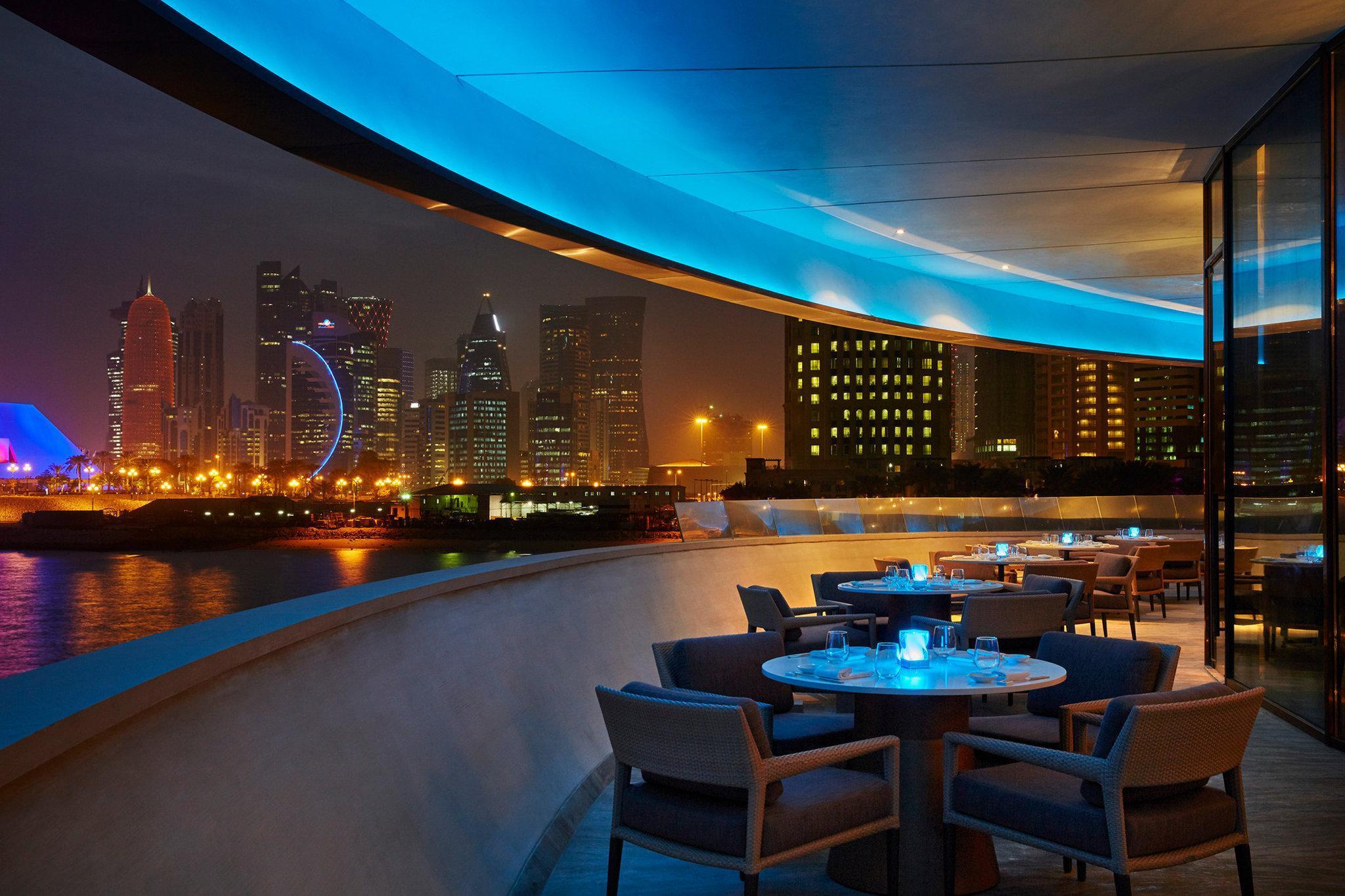 多哈四季酒店 外观 照片 The Address Lounge at Dubai International Airport