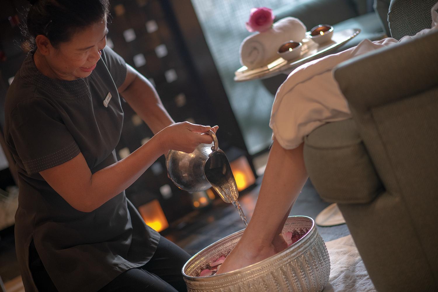 多哈四季酒店 外观 照片 Thai foot massage