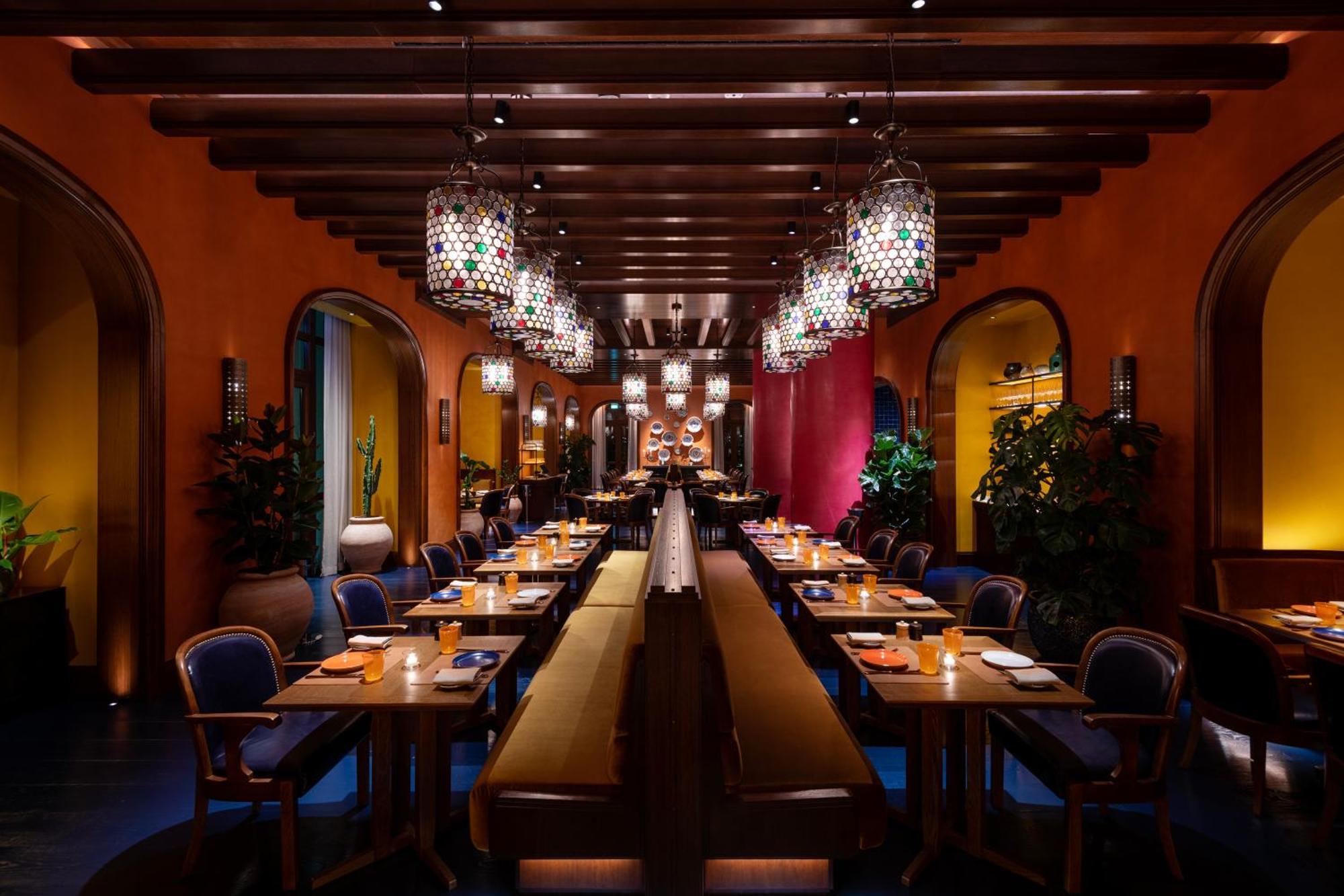 多哈四季酒店 外观 照片 The interior of the restaurant