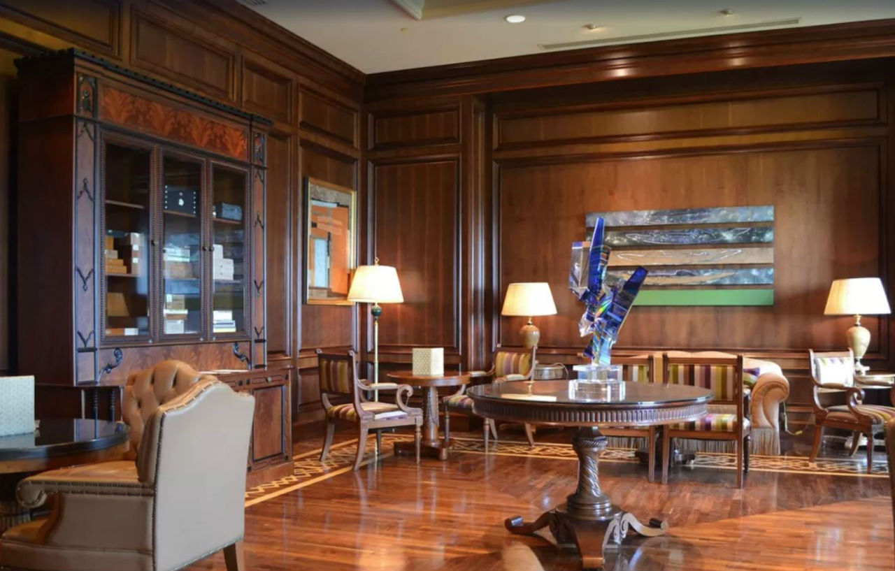 多哈四季酒店 外观 照片 The library at the Ritz-Carlton, Laguna Niguel